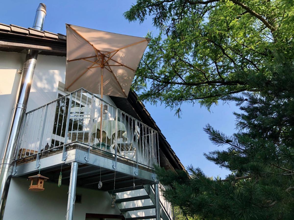 Charmante Ferienwohnung Mit Balkon Im 5-Seen-Land Hechendorf am Pilsensee Exterior photo